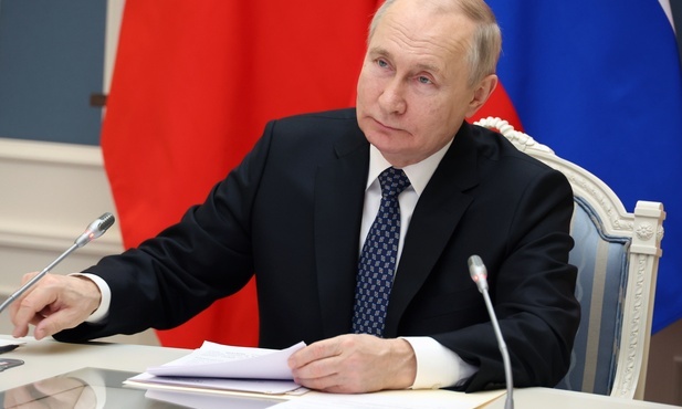 Brytyjskie MSZ: przestajemy importować rosyjski LNG, "odcinając Putina od funduszy na wojnę"