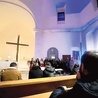 W kościele „na górce” można było m.in. posłuchać świadectwa o działaniu Boga podczas misji w Czaplinku. 