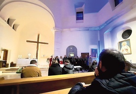 W kościele „na górce” można było m.in. posłuchać świadectwa o działaniu Boga podczas misji w Czaplinku. 