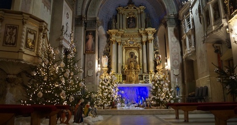 Wygląd kościoła w Łaniętach to zasługa kilkudziesięciu osób, które chciały, by świąteczny czas był rodzinny i bardziej przytulny.