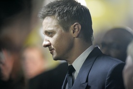 Gwiazdor filmowy Jeremy Renner opuścił po ciężkim wypadku szpital