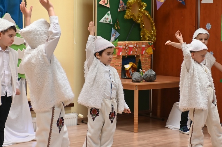 Międzynarodowe jasełka u prezentek