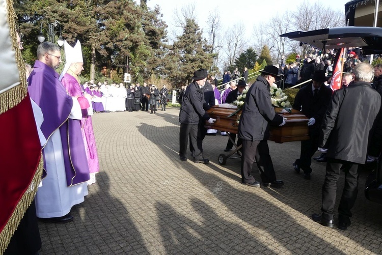 Uroczystości pogrzebowe śp. ks. Tadeusza Słoniny SDS w Bielsku-Białej Cygańskim Lesie