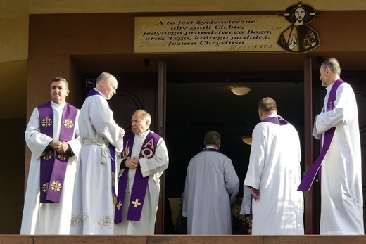 Uroczystości pogrzebowe śp. ks. Tadeusza Słoniny SDS w Bielsku-Białej Cygańskim Lesie