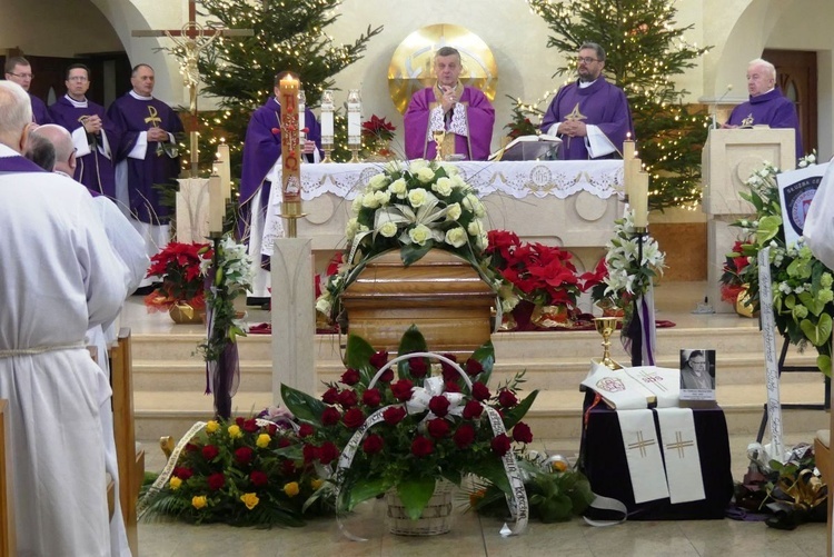 Uroczystości pogrzebowe śp. ks. Tadeusza Słoniny SDS w Bielsku-Białej Cygańskim Lesie