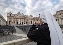 Watykan: W dniu pogrzebu Benedykta XVI nie będzie obowiązywać żałoba