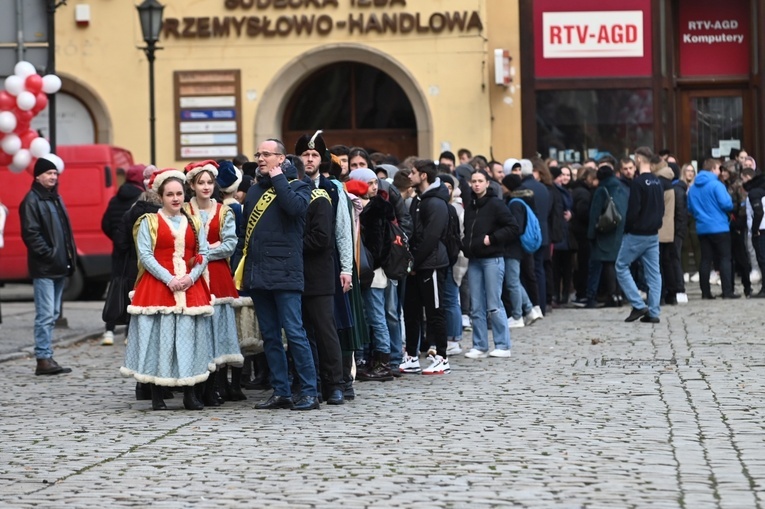 Polonez maturzystów w Świdnicy 2023