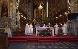 Modlitwa za zmarłego papieża w sandomierskiej katedrze.