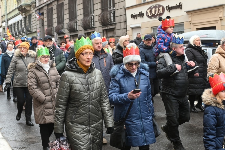 Orszak Trzech Króli 2023 w Wałbrzychu. Przywieźli ze sobą monety