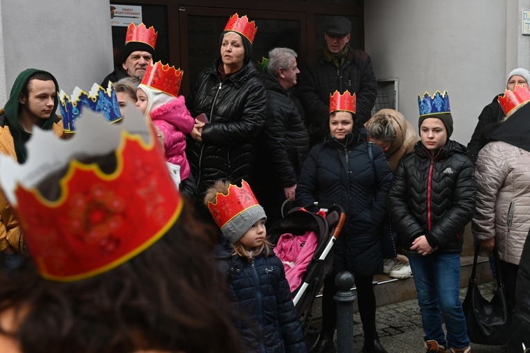 Orszak Trzech Króli 2023 w Wałbrzychu. Przywieźli ze sobą monety