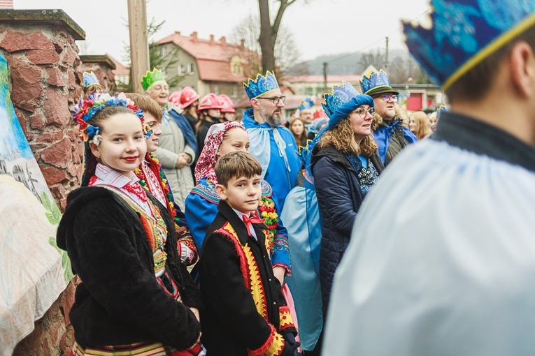 Orszak Trzech Króli 2023 w Jugowie. Z konkursami