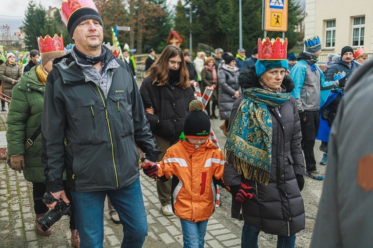 Orszak Trzech Króli 2023 w Jugowie. Z konkursami