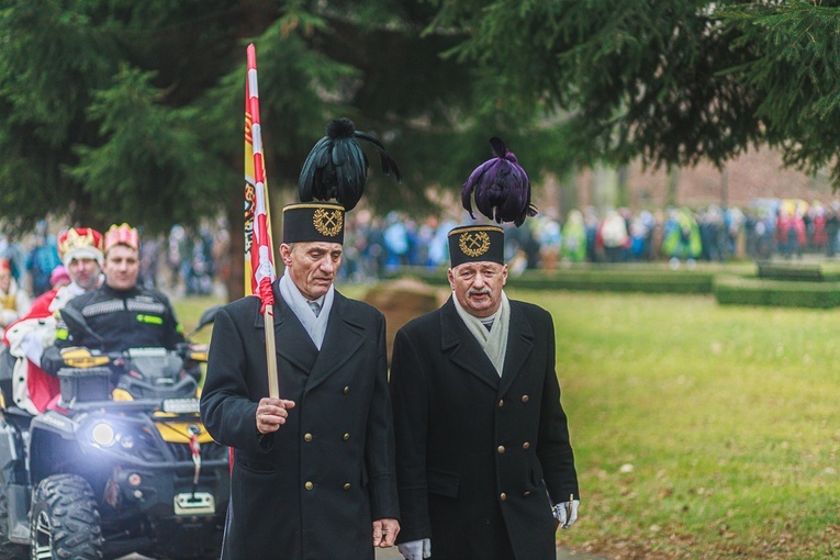 Orszak Trzech Króli 2023 w Jugowie. Z konkursami