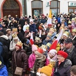 Orszak Trzech Króli 2023 w Świdnicy. Tradycyjnie z osiołkami