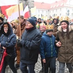 Orszak Trzech Króli 2023 w Świdnicy. Tradycyjnie z osiołkami