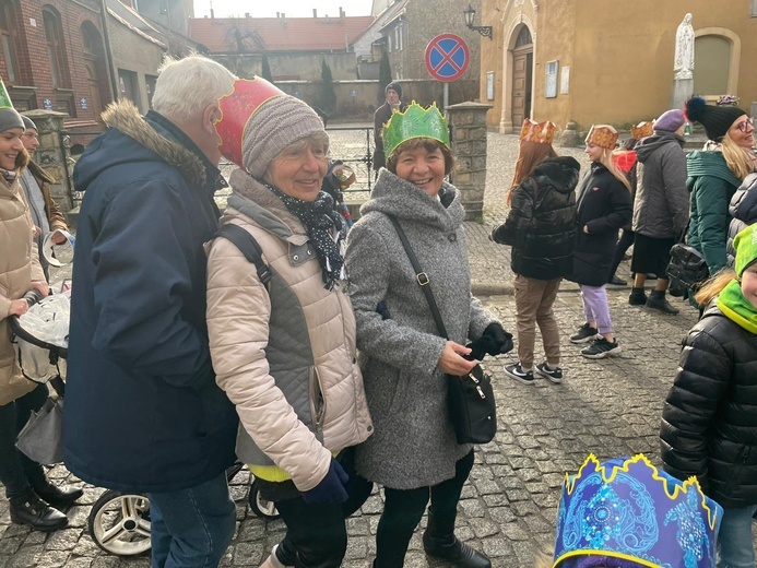 Orszak Trzech Króli 2023 w Świebodzicach. Razem do Betlejem