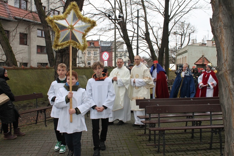 Orszak Trzech Króli we Wrocławiu-Leśnicy 2023