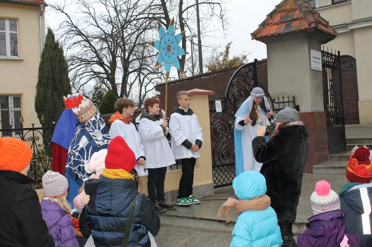 Orszak Trzech Króli we Wrocławiu-Leśnicy 2023