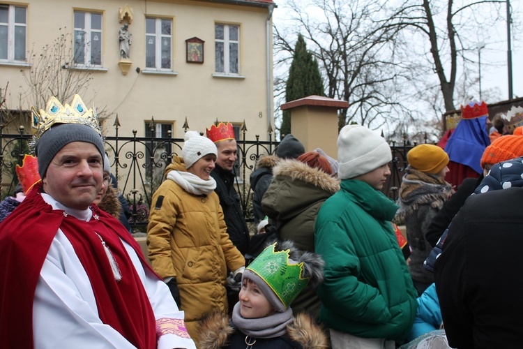 Orszak Trzech Króli we Wrocławiu-Leśnicy 2023