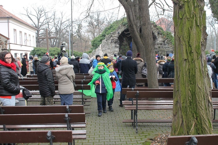 Orszak Trzech Króli we Wrocławiu-Leśnicy 2023