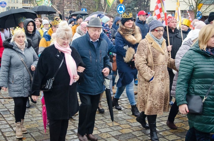 Trzej Królowie na ulicach Głogowa