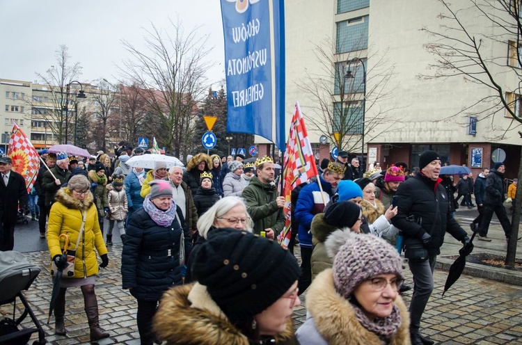 Trzej Królowie na ulicach Głogowa