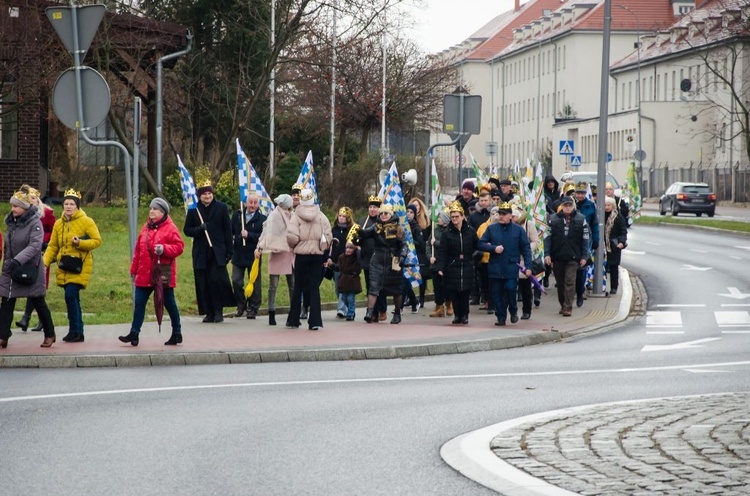 Trzej Królowie na ulicach Głogowa