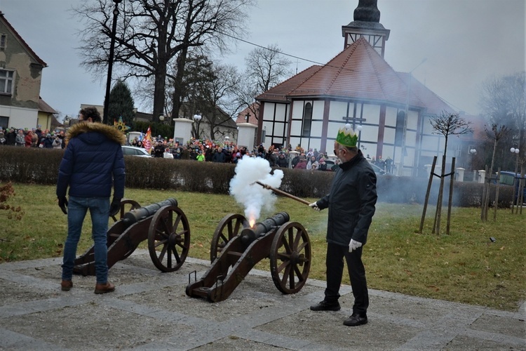 Orszak Trzech Króli 2023 w Jelczu-Laskowicach