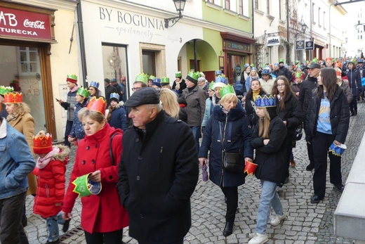 Orszak Trzech Króli w Bielsku-Białej 2023 - na trasie z Aleksandrowic