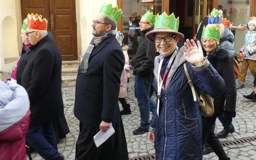 Orszak Trzech Króli w Bielsku-Białej 2023 - na trasie z Aleksandrowic