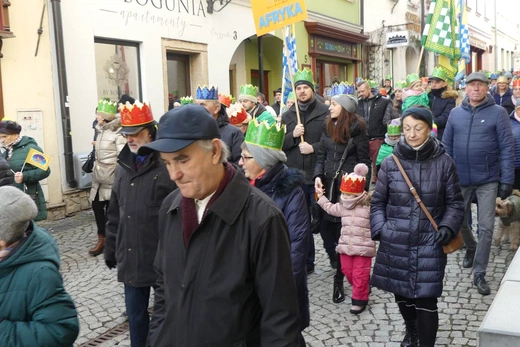 Orszak Trzech Króli w Bielsku-Białej 2023 - na trasie z Aleksandrowic