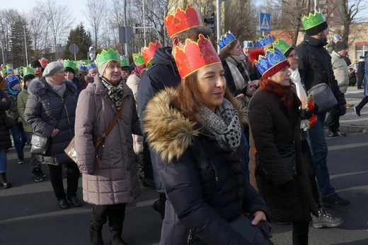 Orszak Trzech Króli w Bielsku-Białej 2023 - na trasie z Aleksandrowic