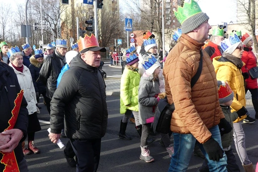 Orszak Trzech Króli w Bielsku-Białej 2023 - na trasie z Aleksandrowic