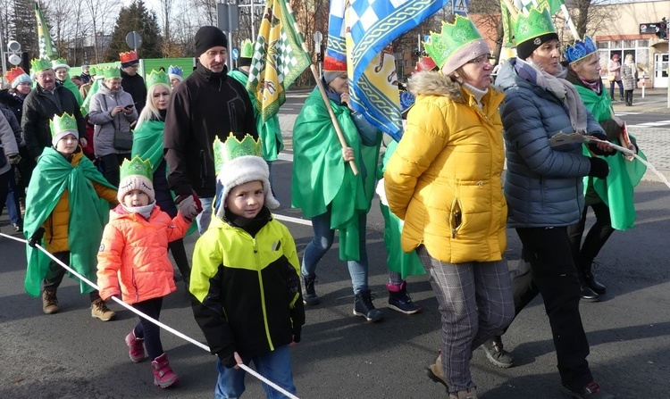 Orszak Trzech Króli w Bielsku-Białej 2023 - na trasie z Aleksandrowic