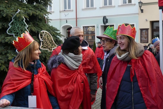 Orszak Trzech Króli w Bielsku-Białej 2023 - na Rynku