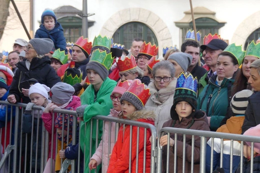 Orszak Trzech Króli w Bielsku-Białej 2023 - na Rynku
