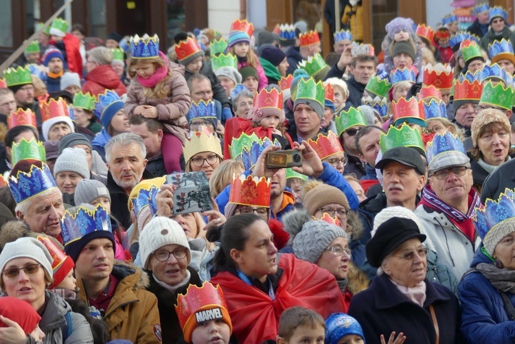 Orszak Trzech Króli w Bielsku-Białej 2023 - na Rynku