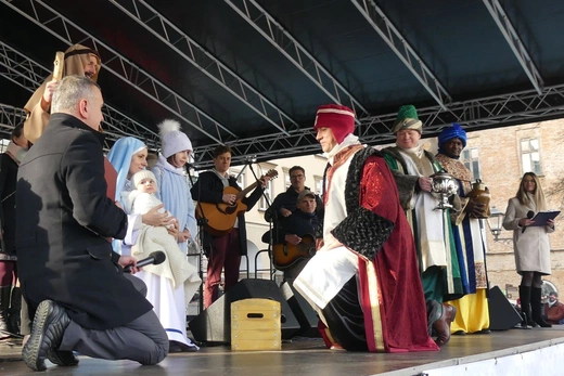 Orszak Trzech Króli w Bielsku-Białej 2023 - na Rynku