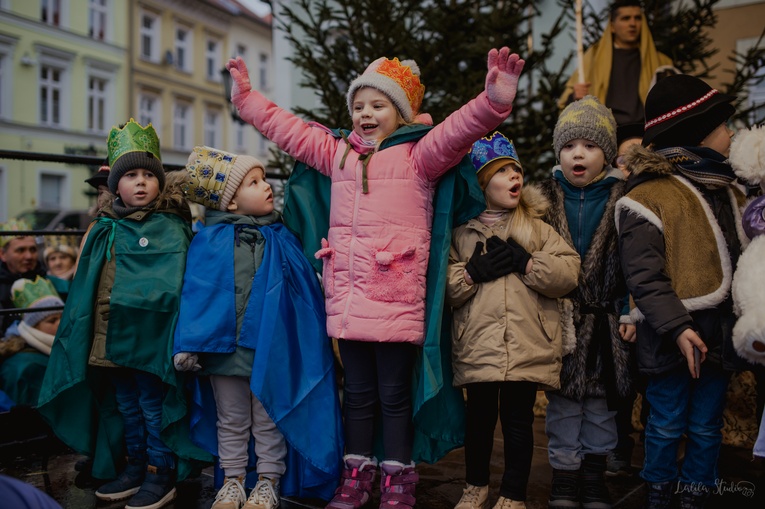 Orszak Trzech Króli w Środzie Śląskiej 2023