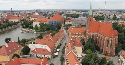 CNN: Polska na pierwszym miejscu listy kierunków wartych odwiedzenia w 2023 r.