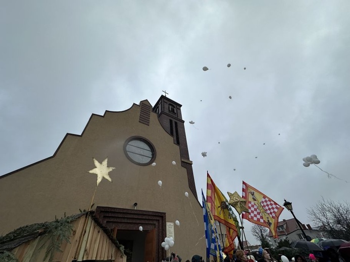 W Żarach też poszli do betlejemskiej stajenki