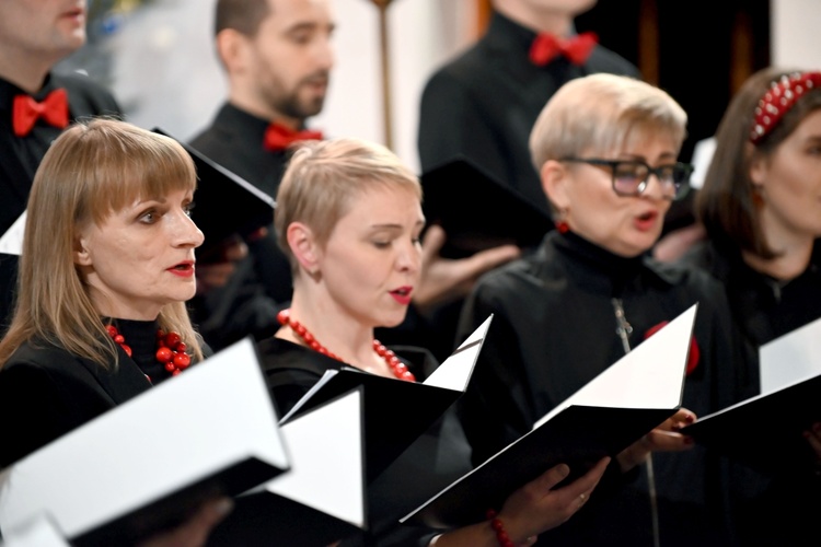 Świdnica. Koncert kolęd w parafii Miłosierdzia Bożego