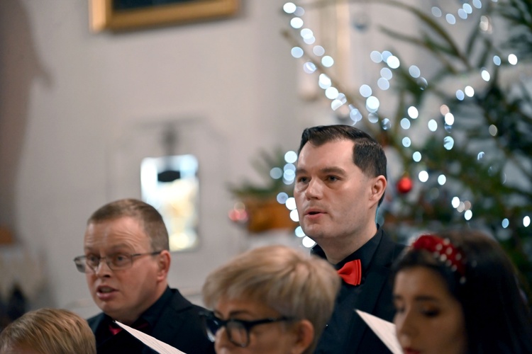 Świdnica. Koncert kolęd w parafii Miłosierdzia Bożego