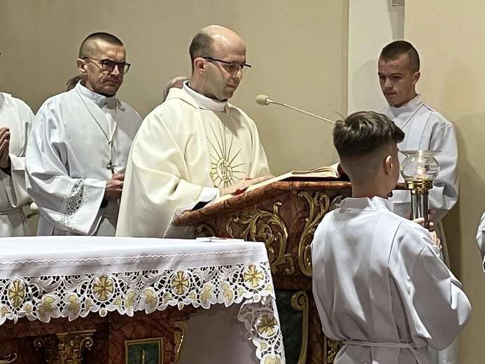 Kudowa-Zdrój. W Czermnej na Trzech Króli zaśpiewała "HEJSZOVINA"