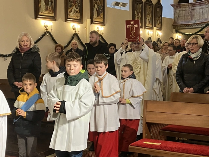Kudowa-Zdrój. W Czermnej na Trzech Króli zaśpiewała "HEJSZOVINA"