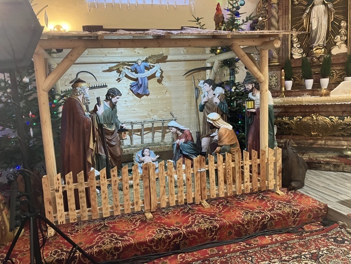 Kudowa-Zdrój. W Czermnej na Trzech Króli zaśpiewała "HEJSZOVINA"