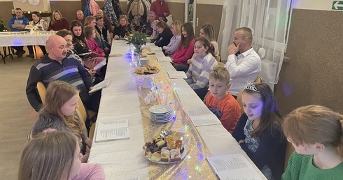 Kolędowanie buduje wspólnotę 