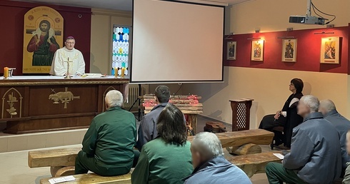 Bp Zadarko do więźniów: Bóg mówi także do was: "Jesteś moim ukochanym dzieckiem"