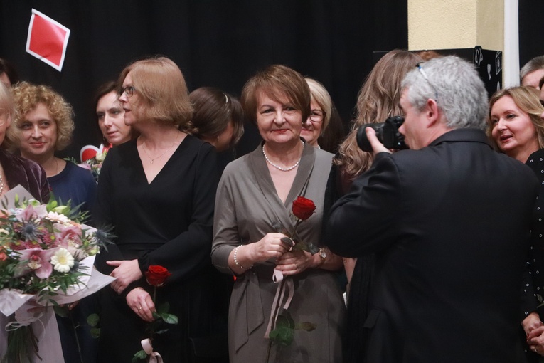 Studniówka w Liceum Ogólnokształcącym Pijarskiej Szkoły Królowej Pokoju w Łowiczu