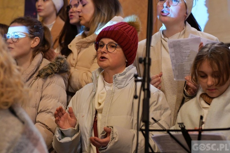 Kolędowanie i pomaganie